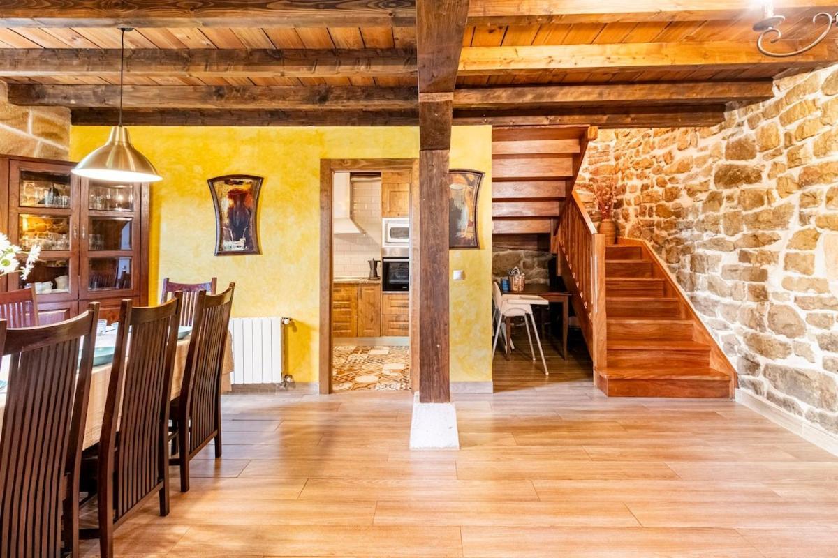 Casa De Pueblo Las Golondrinas De Luena San Miguel de Luena Exteriör bild